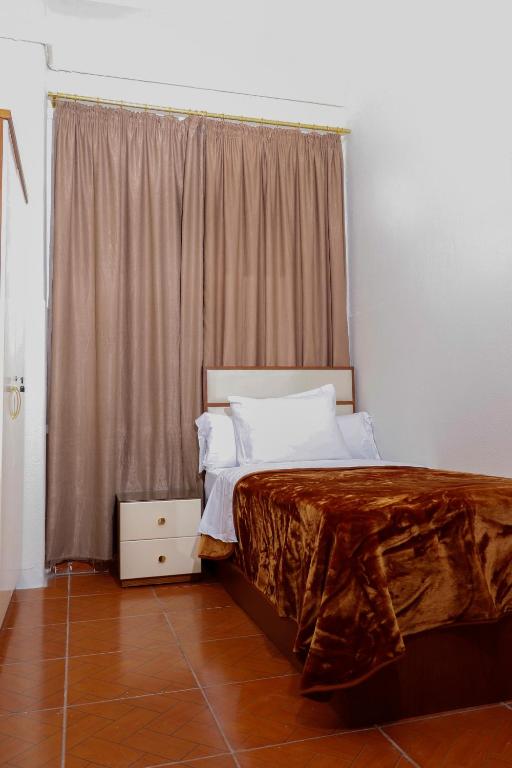 Single Room - Ismailia House Cairo